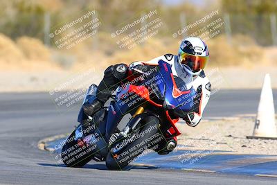 media/Jan-08-2022-SoCal Trackdays (Sat) [[1ec2777125]]/Turn 2 (150pm)/